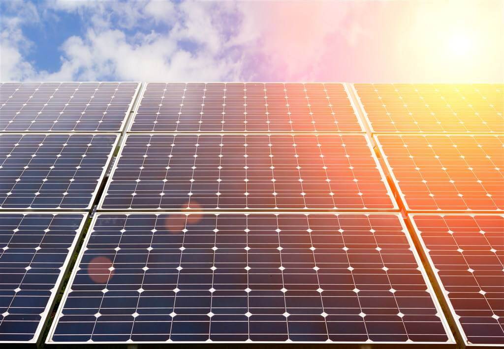 在太陽能平板行業(yè)中激光焊接機(jī)對(duì)其的應(yīng)用